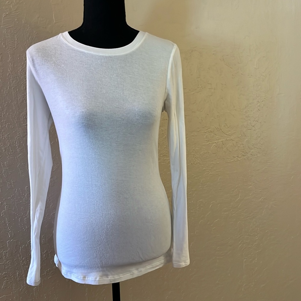 Apt. 9 White Long Sleeve Crewneck Tunic Top